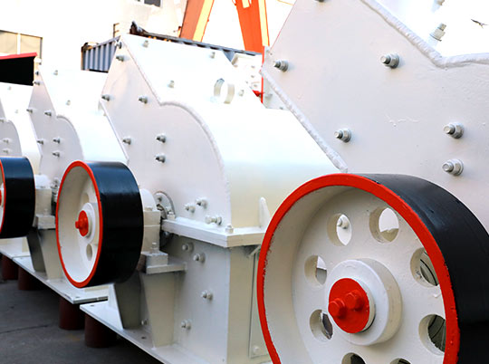 改進錘式破碎機錘頭結(jié)構(gòu)，為客戶量身設(shè)計高產(chǎn)低耗設(shè)備（上）